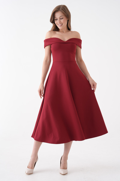 lovebox Bordo Esnek Scuba Kumaş Straplez Yaka Kloş Kesim Midi Elbise 77128