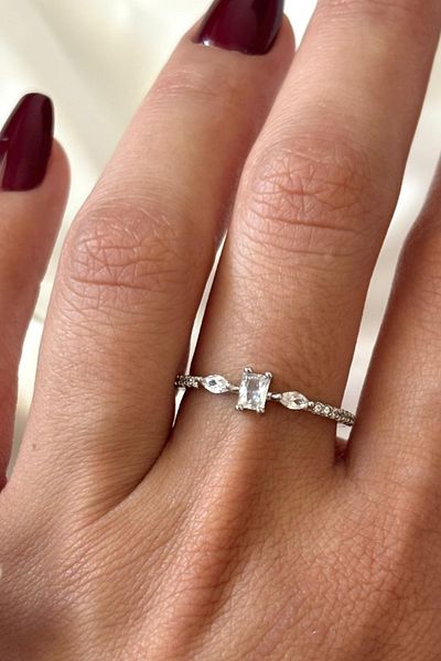 Leo'Stone Imported Series Elegant 3-Piece Baguette Zircon Stone Drop Stone Detail Design Adjustable Women's Steel Ring