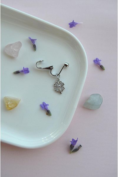 Sacce Scarves&Accessories Four Leaf Clover Figured Holeless Navel Piercing