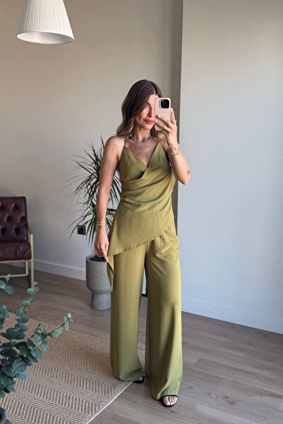 Sue Store Σετ παντελονιού με ασύμμετρη μπλούζα με λαιμόκοψη