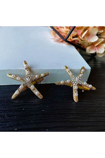 Asteria Jewelry Double Pearl Detailed Starfish Buckle - Accessory