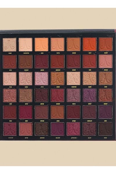 LOVEME BEAUTY La Femme Beauty Eyeshadow Palette 42 Colors