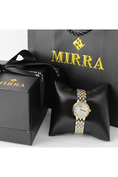 marblino Wristwatch comes with complete camera accessories.