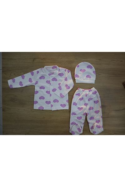 Vita Bella Luxe Baby Heart Detailed Booties and Hat Set