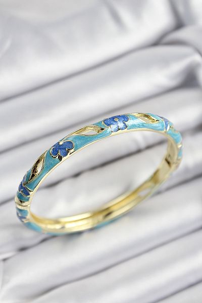 Skygo Mineli Brass Blue and Turquoise Flower Motif Gold Color Women's Handcuffs - Tj-Bb7374