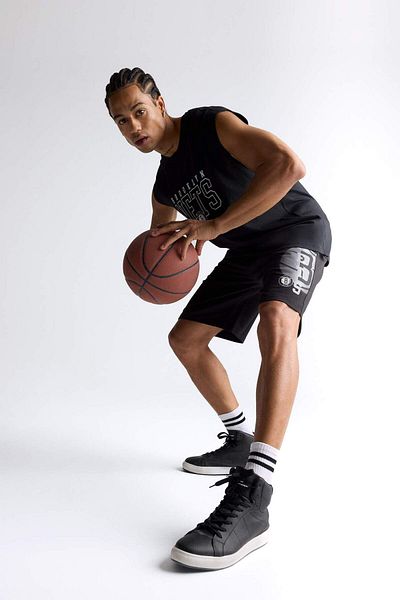 DeFacto Defactofit Nba Brooklyn Nets Standard Fit Short Leg Shorts E5872Ax25Au