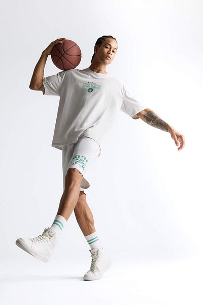 DeFacto Defactofit Nba Boston Celtics Standard Fit Short Leg Shorts E4861Ax25Au