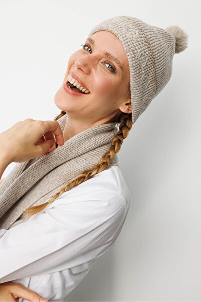 Desen Triko Women's Glitter Jacquard Pompom Wool Hat V.Beige