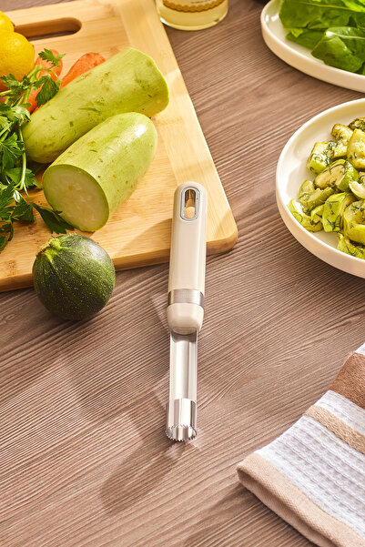 Karaca Mastermaid Oyucu Krem 21 cm