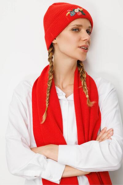 Desen Triko Women's Rococo Embroidery Embroidered Wool Beret Coral