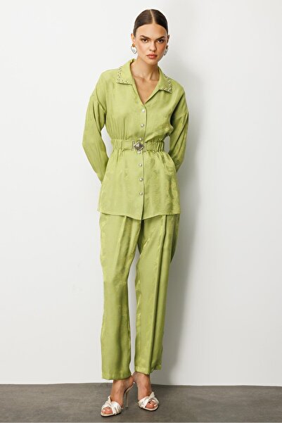 Moda İlgi Modailgi Beli Lastikli ve Toka Detaylı Yakası İnci İşlemeli Tunik Yeşil