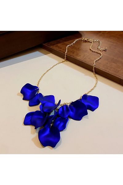 Choice blue Exaggerated Colorful Petal Necklace For Women Irregular Fringe Flower Necklace Collarbone Chain