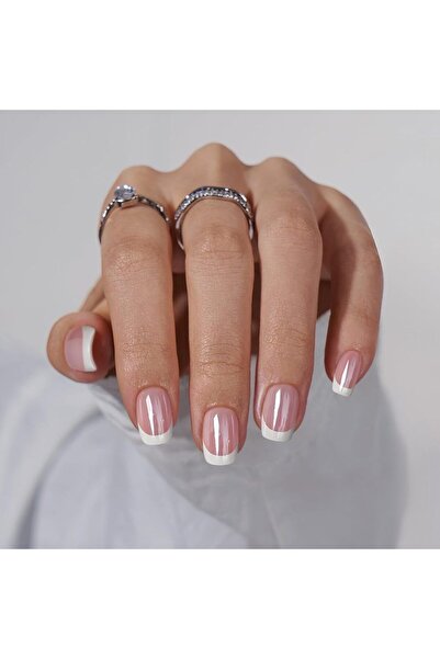 Choice مجموعة من 24 قطعة من الأظافر الاصطناعية القصيرة المربعة باللون الأحمر للنساء على شكل قلب عروس لطيف بأطراف فرنسية بيضاء على شكل أظافر اصطناعية Y2K P