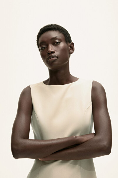 H&M Bedene Oturan Elbise