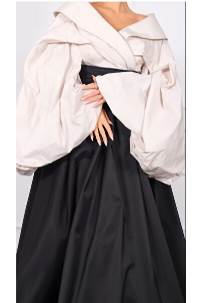 Helin V-Yaka Straplez Üst ve Yüksek Yırtmaçlı Siyah Etek Abiye Elbise