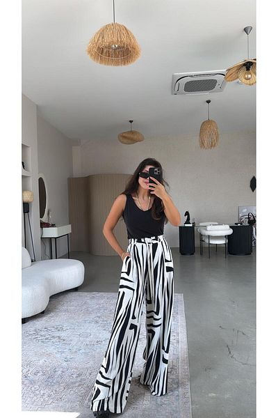 Buket Teke Black and White Patterned Linen Wide Leg Trousers