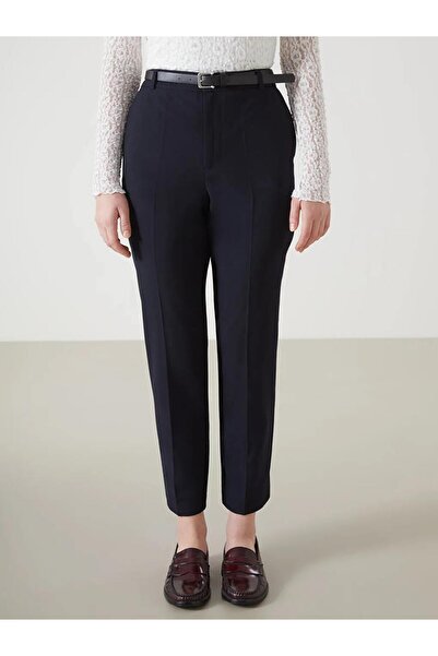 LC Waikiki LCW Vision Lacivert Beli Kemerli Havuç Kesim Kadın Pantolon