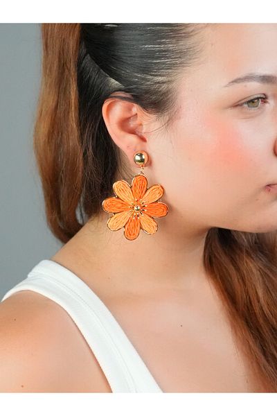 Sumen Butik Flower Symbol Gold Detailed Dangle Summer Earrings