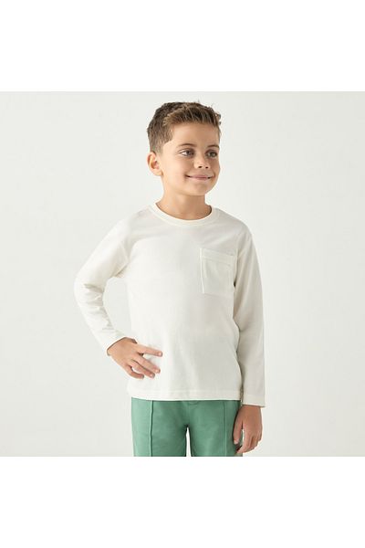 Juniors Solid Crew Neck T-shirt with Long Sleeves and Front Pocket