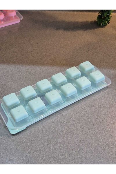 Gondol Silicone Based Press-Finger Ice Mold 12 Pieces Green Square Shape 26 X 9 cm