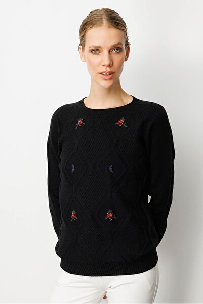 Desen Triko Women's Crew Neck Front Diamond Embroidery Embroidered Sweater Black