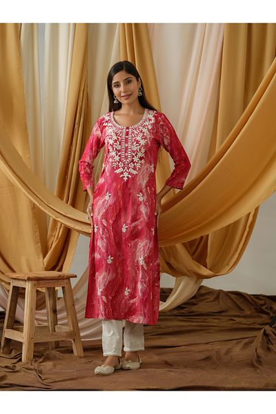 DW By Styli Printed Embroidered Round Neck Straight Kurta