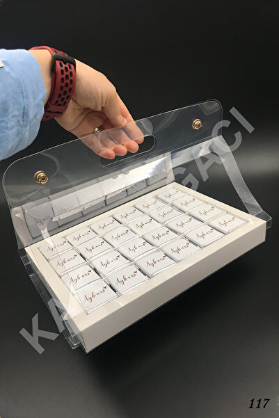 KAKAO AĞACI 98 Adet Çantalı Karton Kutuda İsme Özel Erkek/Kız Bebek Çikolatası