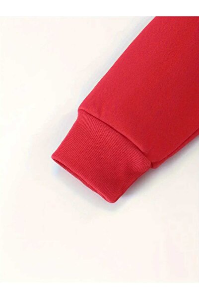 caddekombin سويت شيرت أحمر بقلنسوة مطبوع عليه Soccer Rythm مع جيوب من الصوف من الداخل