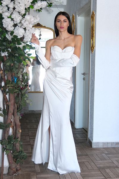 Feminist Stone Detailed Draped Strapless Satin Evening Dress White 9705556