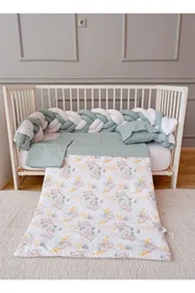 Fun Moment سرير أطفال مضفر مع لحاف ووسادة وملاءة