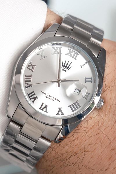 WATCHOFROYAL Aqualis Silver Steel Wrist Watch