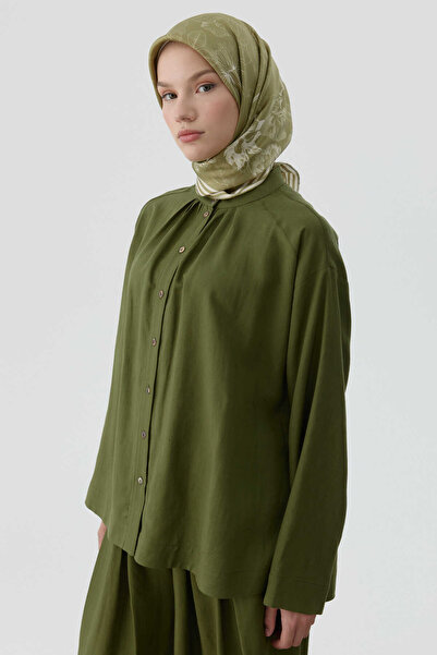 Tuğba Yandan Yırtmaçlı Gömlek - Haki