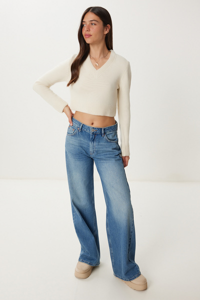 Happiness İstanbul Γυναικείο Πλεκτό Πουλόβερ Κρεμ με λαιμόκοψη V-Neck PF00040