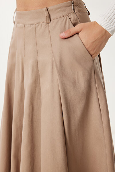 Happiness İstanbul Women's Beige Pocketed Gabardine Flared Skirt Gp00026