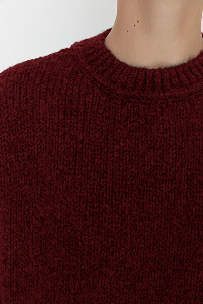 Trendyol Collection Pulover de tricotaj de bază cu textura moale, roșu Claret, model larg TWOAW23KZ00185