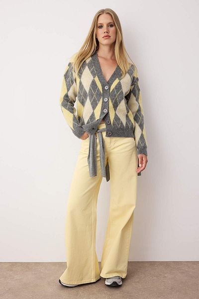 Trendyol Collection Anthracite V-Neck Soft Textured Plaid Pattern Knitwear Cardigan Twoaw25Hi00276
