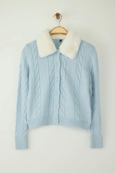 Trendyol Collection Blue Crop Fur Detailed Fitted/Body Wrap Knitwear Cardigan Twoaw26Hi00048