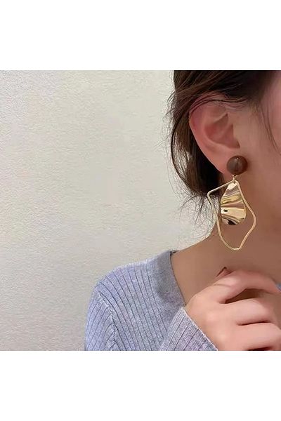 Girift Vintage Cleo Retro Pattern Asymmetric Earrings