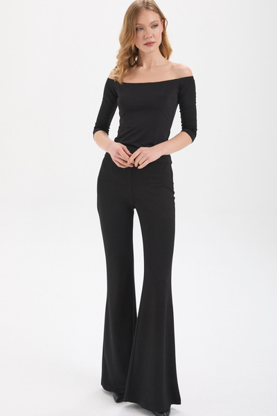 By Yaren Yazıcı Scarlet Trousers with Elastic Waist and Half Flared Legs