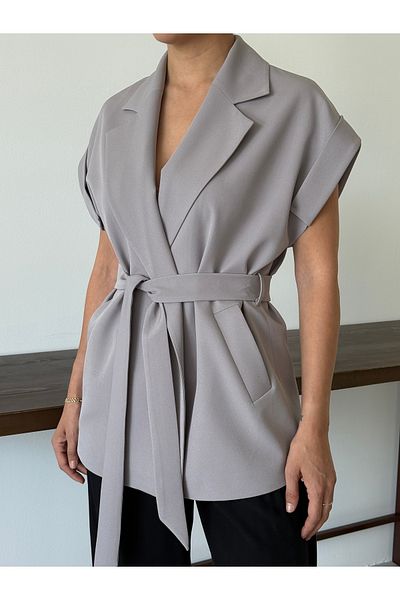 Nadrina Low sleeve oversize belted vest