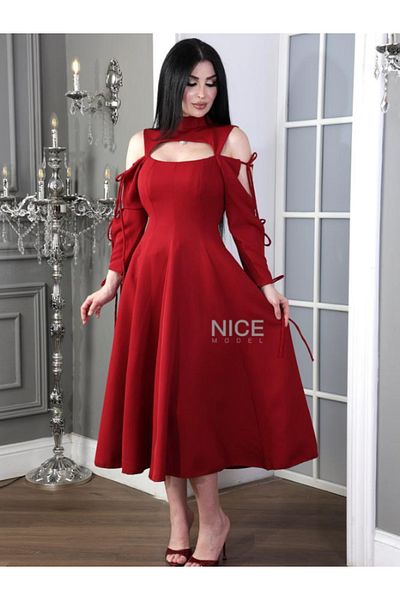 Nice Model Elegant Off-Shoulder Crepe Dress Long Sleeve Tie Detail Women Special Occasion Evening Formal