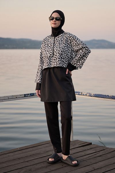 Bipantolon Γυναικείο Σετ μαγιό Hijab Μαύρο Λευκό Leopard Printed Full Covered 3 τεμαχίων