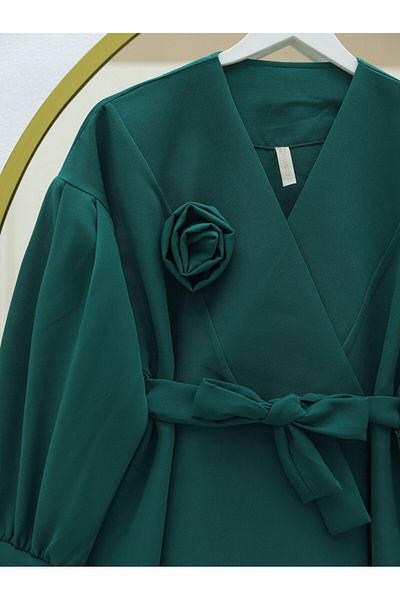Modamorfo Cross Collar Rose Detailed Belted Double Suit - Emerald