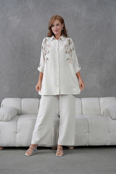 BURRASCA Oversize Linen Set with Embroidered Stones