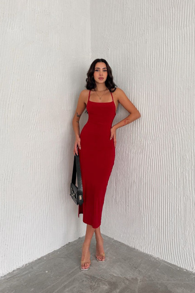 mielva Κόκκινο μίντι φόρεμα με λεπτές τιράντες και λεπτομέρεια με σκίσιμο