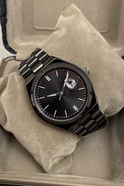 Leerybee Men's Wristwatch with Quartz Calendar Nk-15 Birthday Gift for Man Evening Dress Sweetheart to Dad Brother