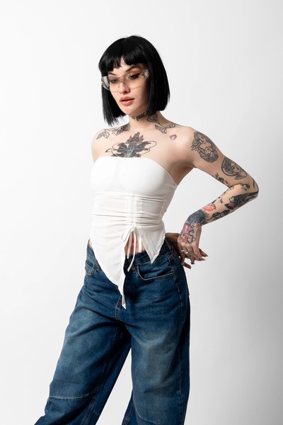 Bak Moda Білий кроп-топ з боковими збірками та шнурівкою