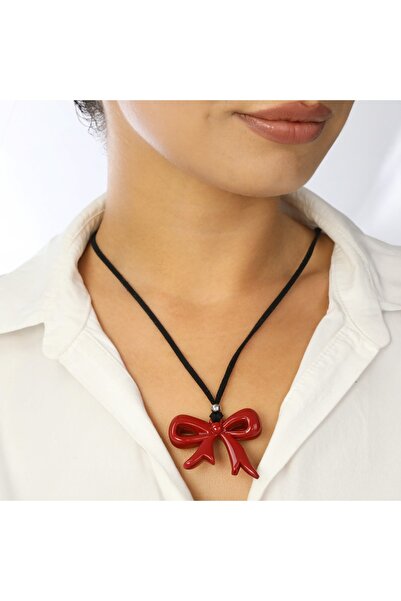 GÜNEBAKAN AKSESUAR قلادة من الجلد السويدي برباط