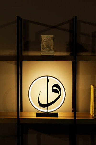 Genel Markalar LED Işıklı Vav Harfi Figürlü Metal Masa ve Gece Lambası Anlam ...