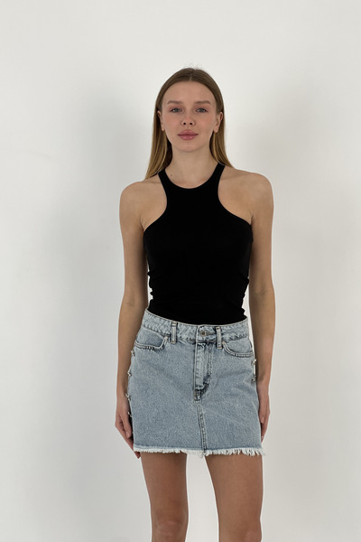 Miss Poem Γυναικείο μπλουζάκι με λουράκια, με ψηλό λαιμό, στενό και μαύρο